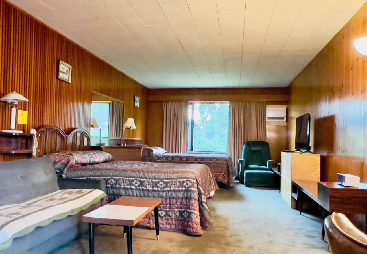 Airport Inn Quesnel Luaran gambar