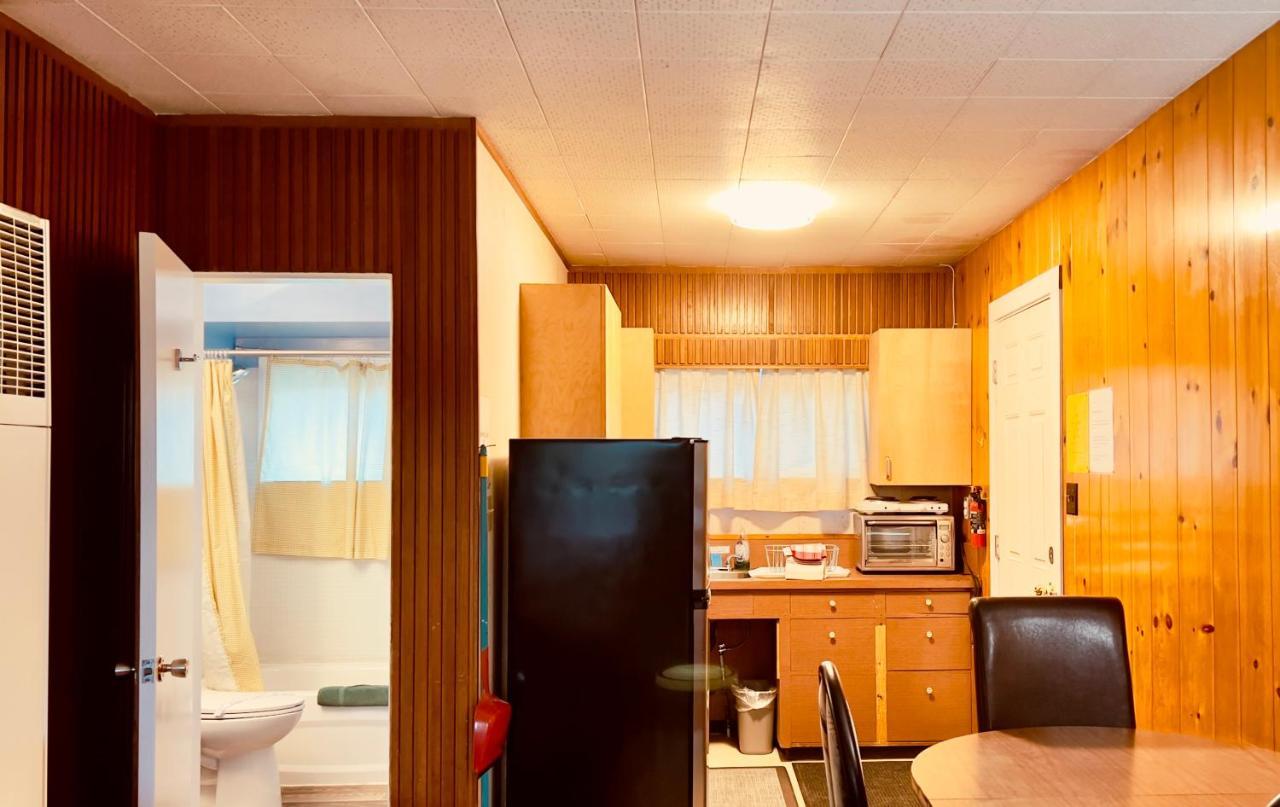 Airport Inn Quesnel Luaran gambar