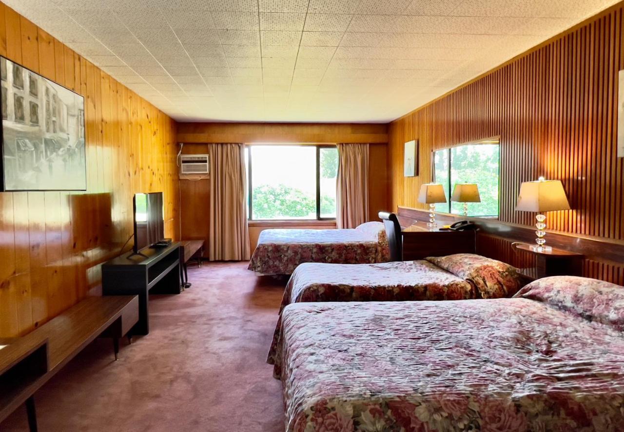 Airport Inn Quesnel Luaran gambar
