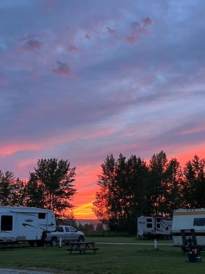 Airport Inn Quesnel Luaran gambar
