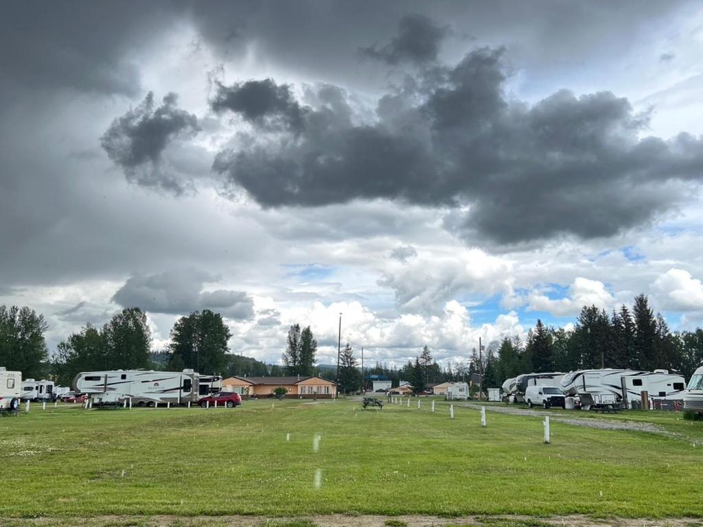 Airport Inn Quesnel Luaran gambar