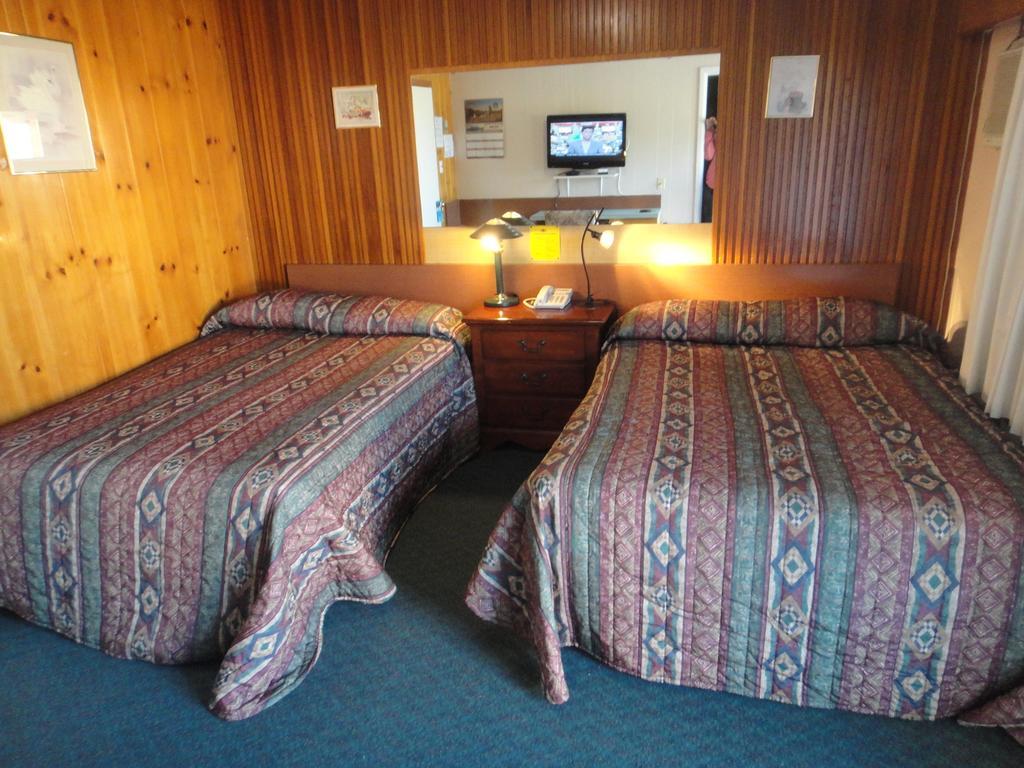 Airport Inn Quesnel Bilik gambar