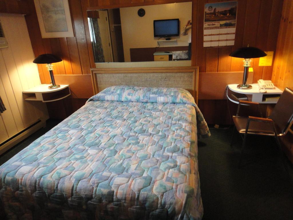 Airport Inn Quesnel Bilik gambar