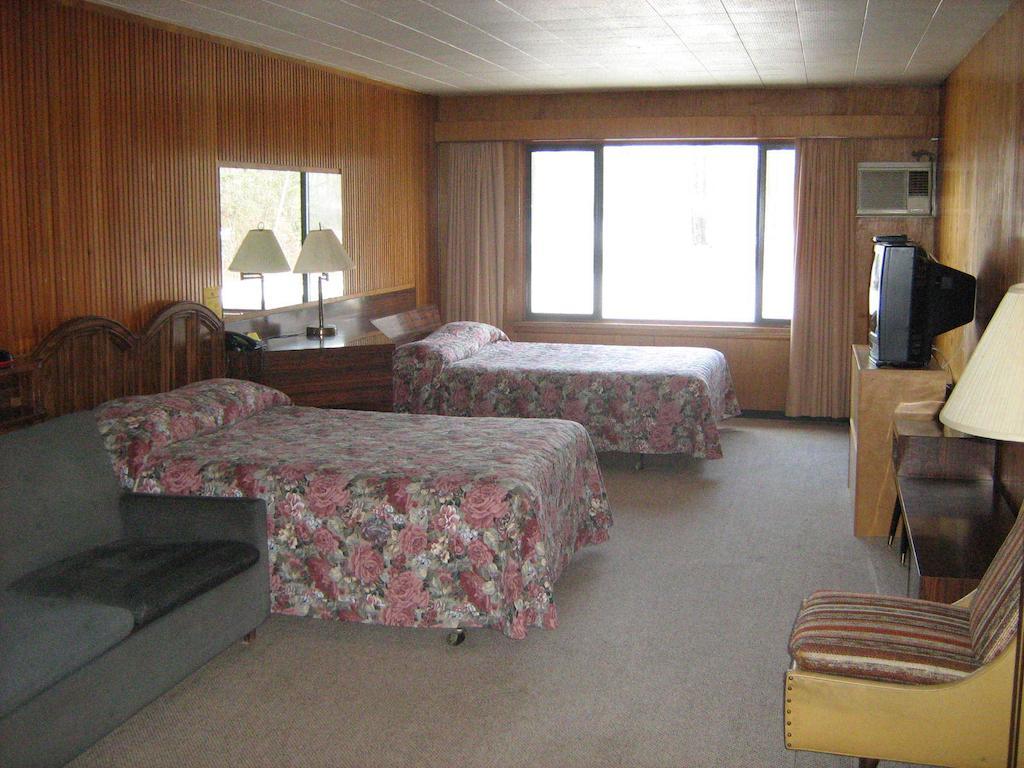 Airport Inn Quesnel Bilik gambar
