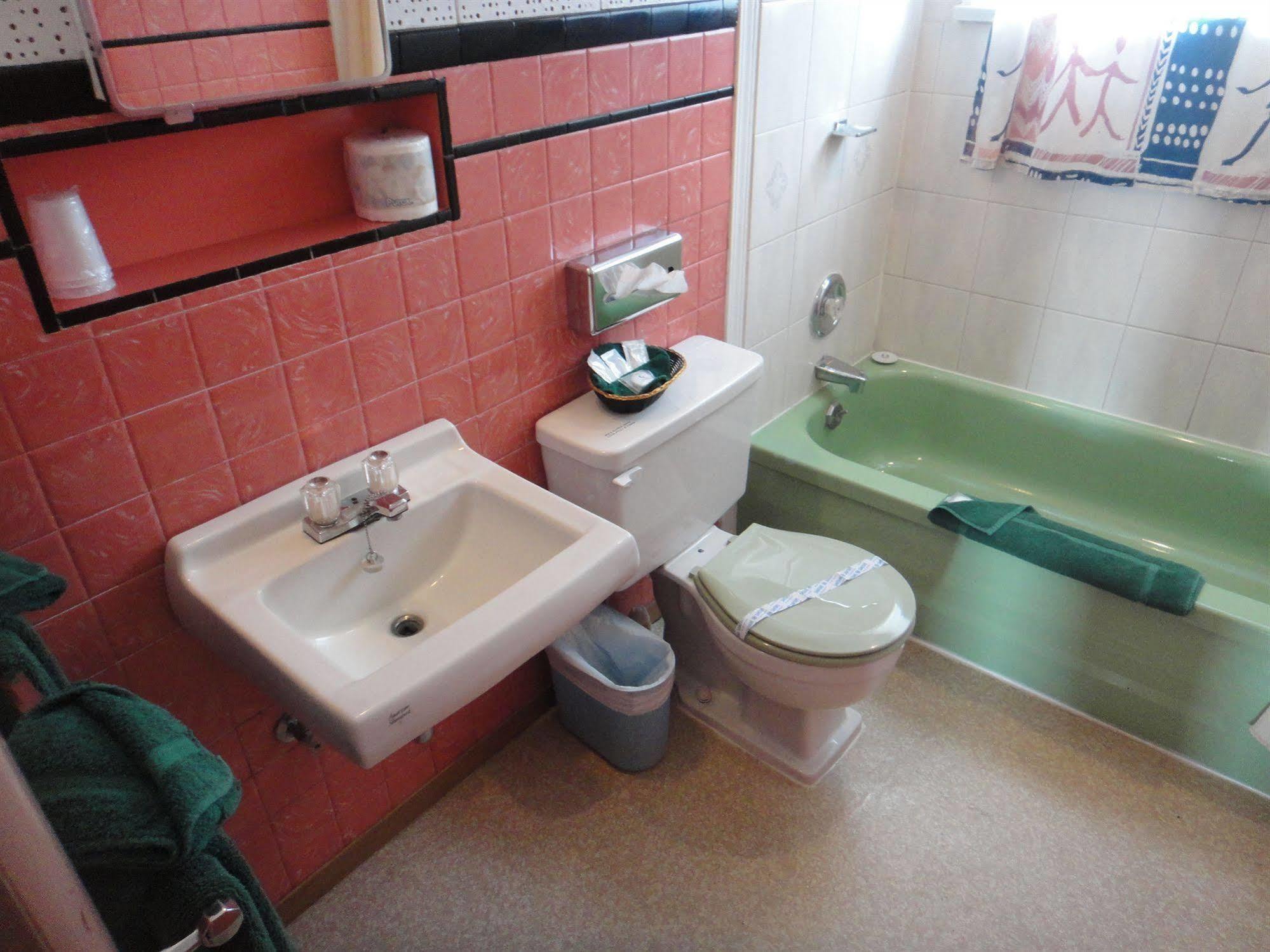 Airport Inn Quesnel Luaran gambar