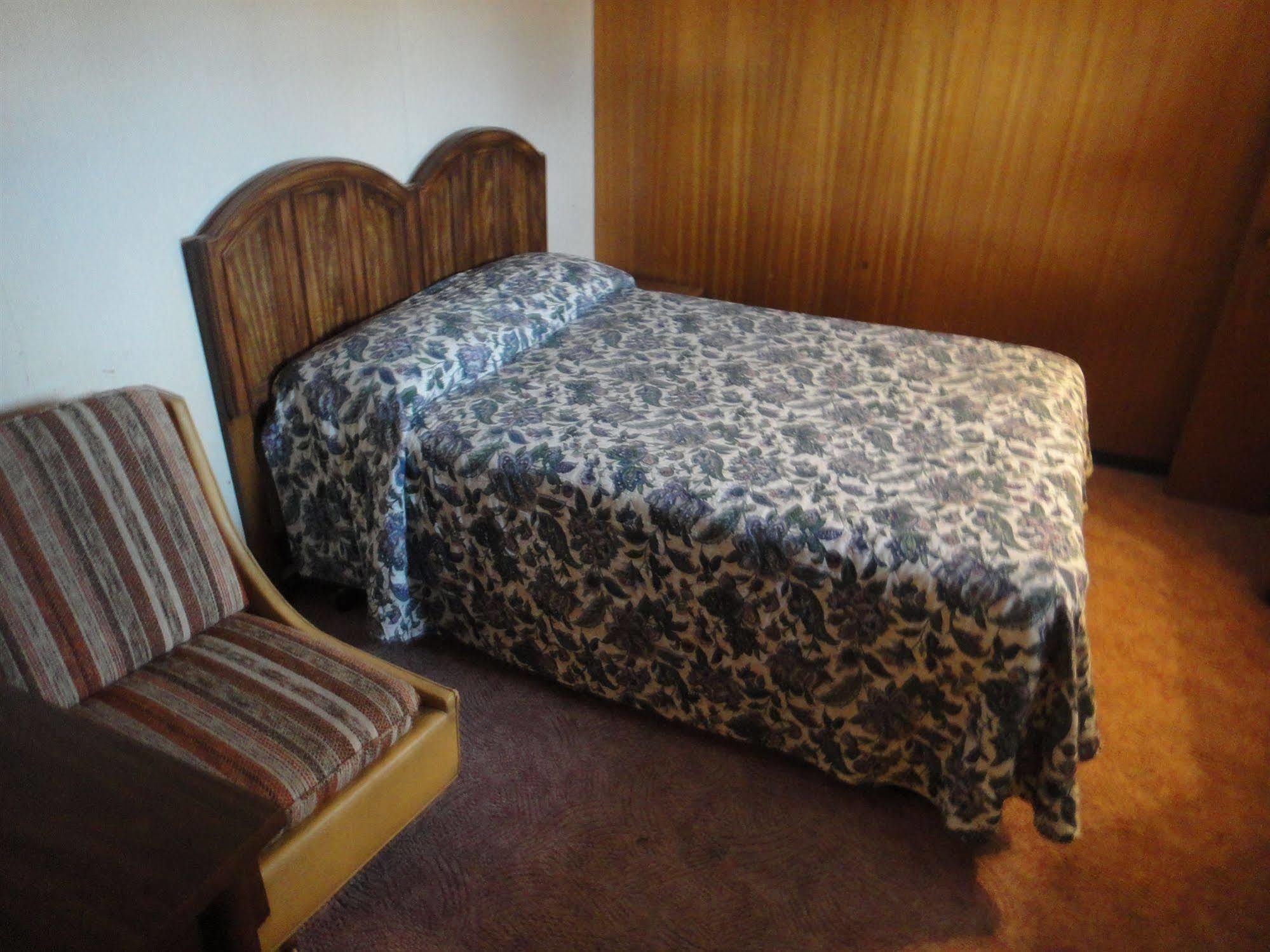 Airport Inn Quesnel Luaran gambar