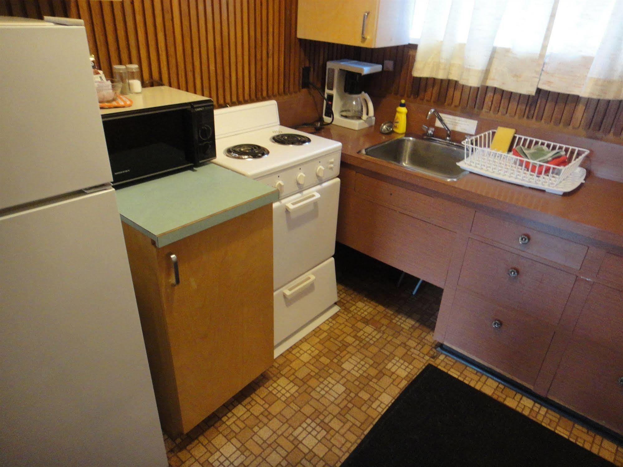 Airport Inn Quesnel Luaran gambar