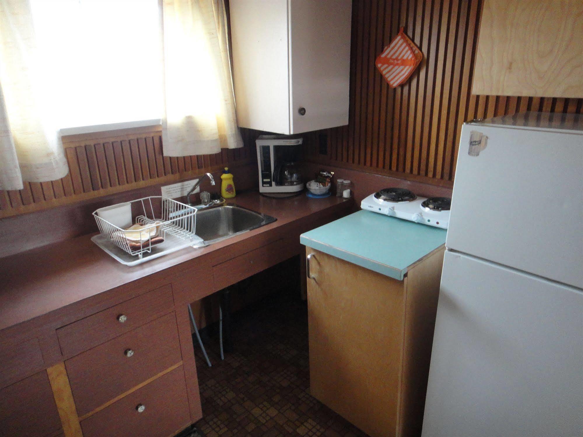 Airport Inn Quesnel Luaran gambar