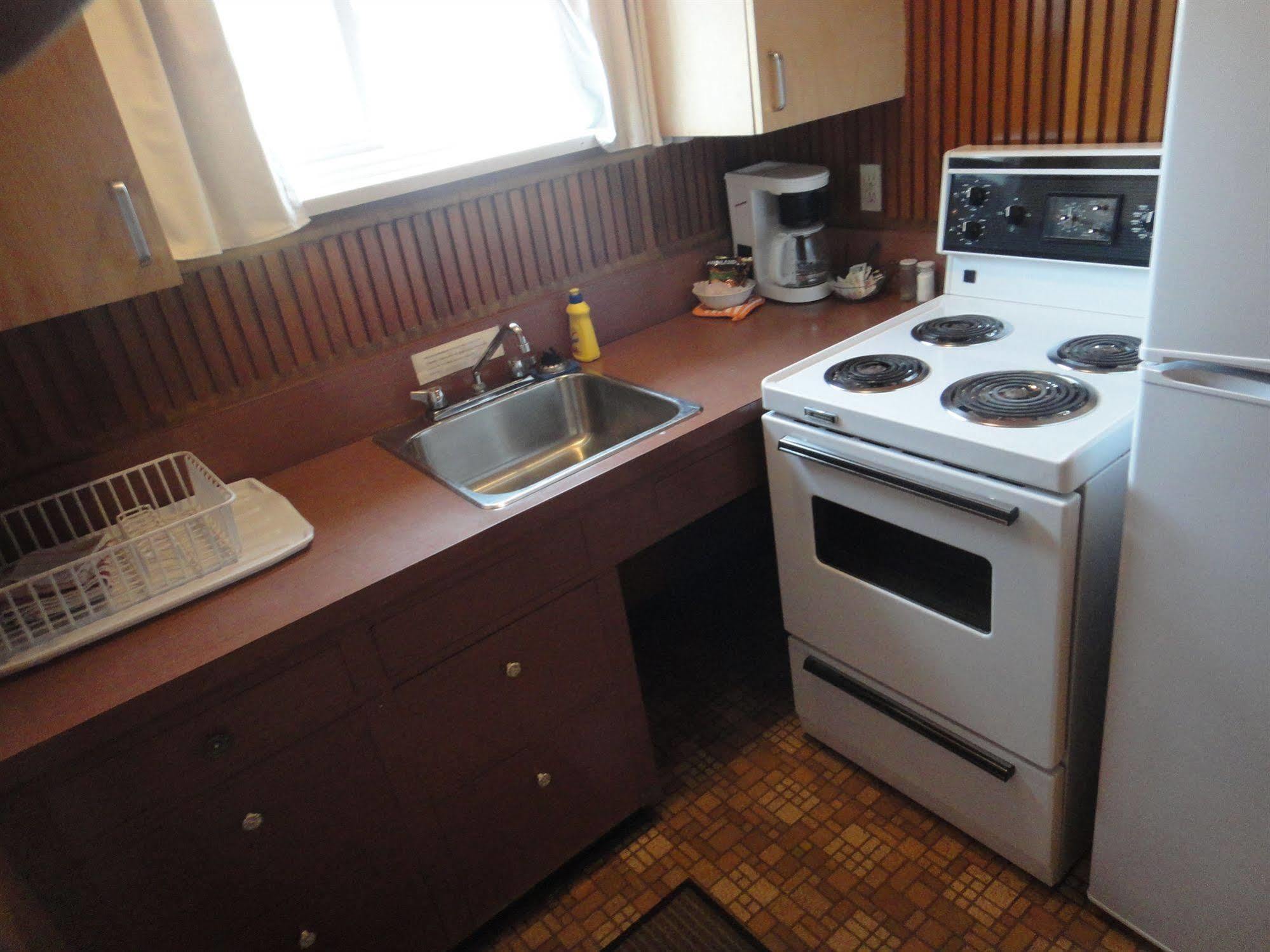 Airport Inn Quesnel Luaran gambar